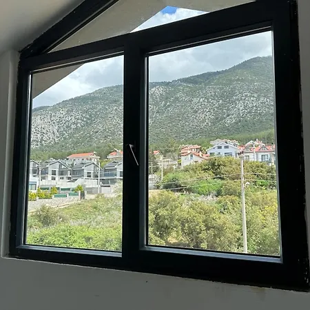 Azra 3 Kisilik Havuzlu Luex Apartment